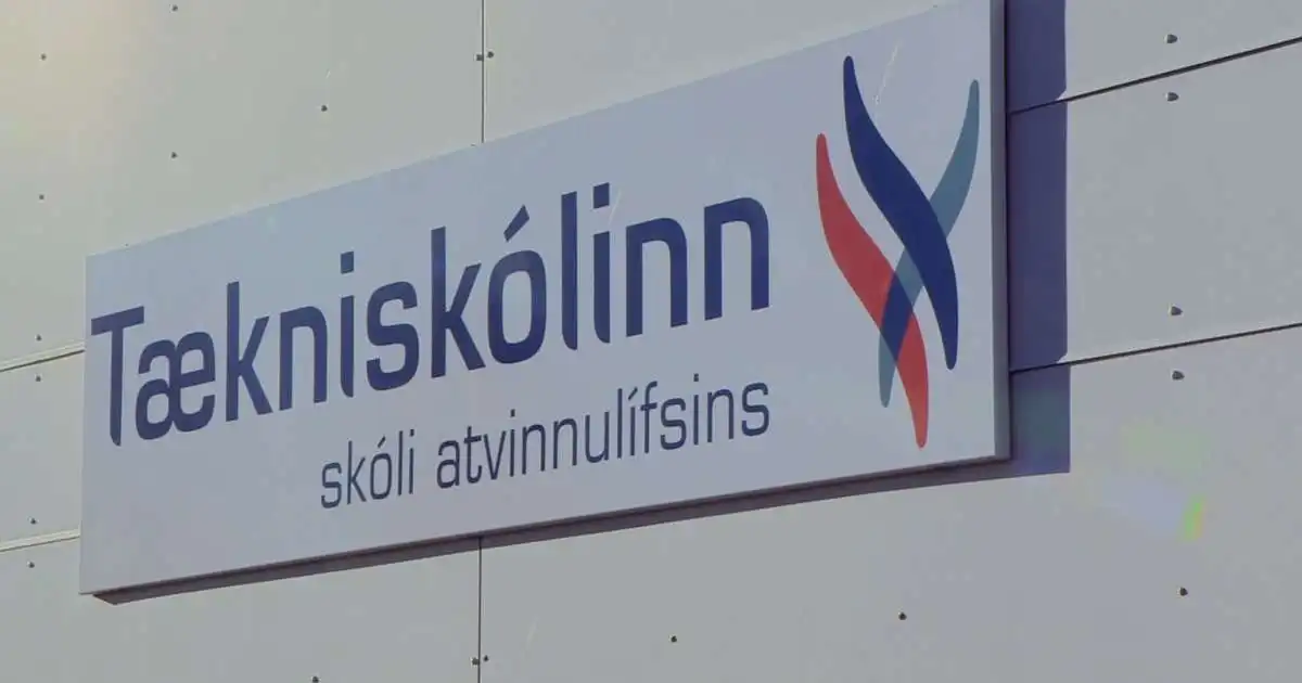 Tækniskólinn er vinsælasta stelpan á ballinu og fleiri bjóða upp í dans