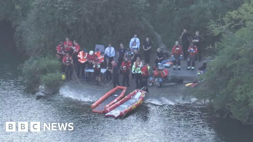 Teenage boys die in Kent and Oxford in latest heatwave water deaths