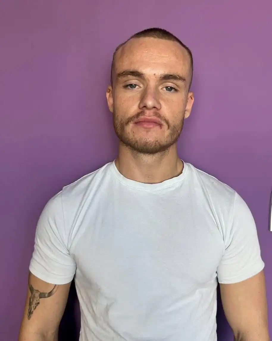 „Það kom upp að mér 16 ára strákur og bauð mér að kaupa fíkniefni. Ég sá sjálfan mig svo í honum”