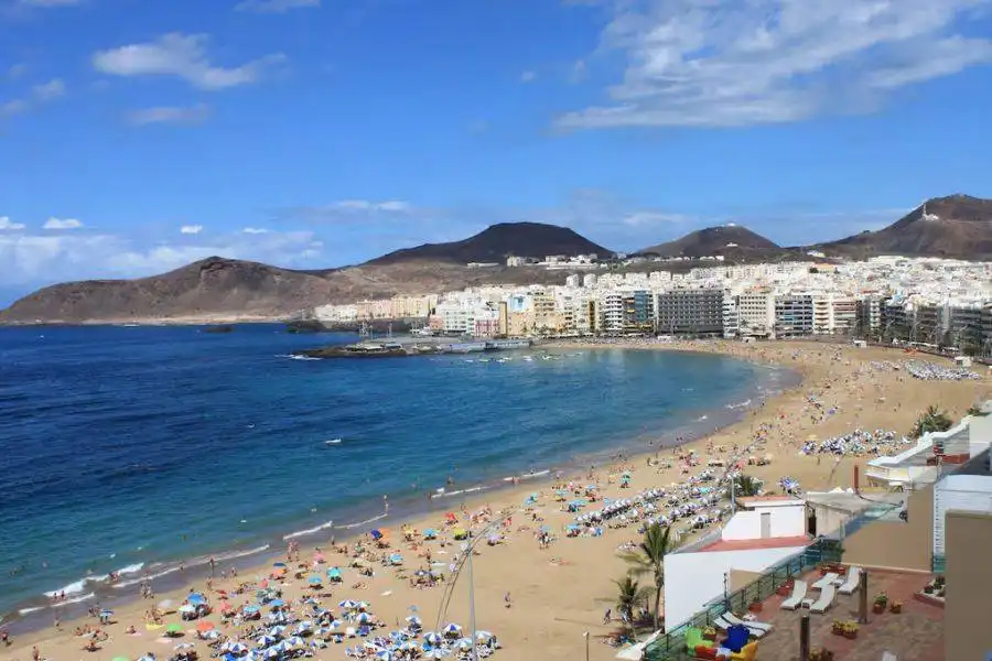 The Canary Islands lose four kilometres of coastline every year