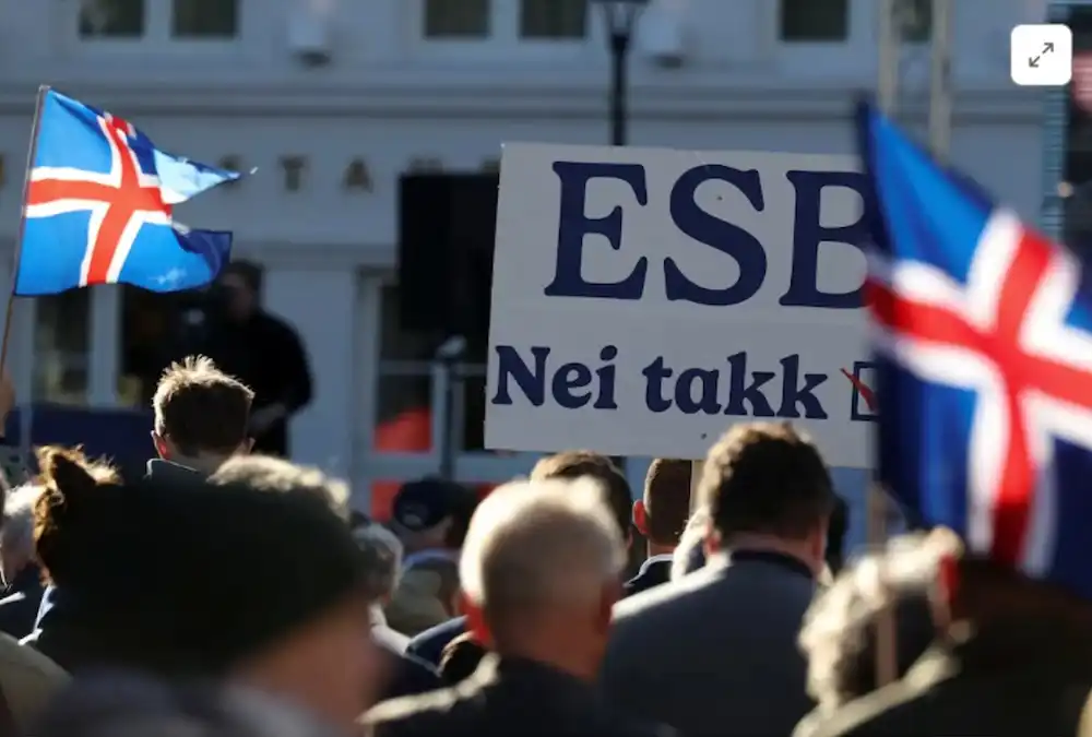 Þjóðin sem sigraði og hin sem tapaði