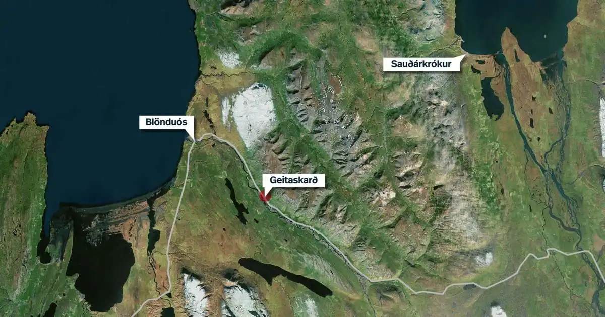 Þjóðvegur 1 lokaður við Geitaskarð vegna umferðaróhapps