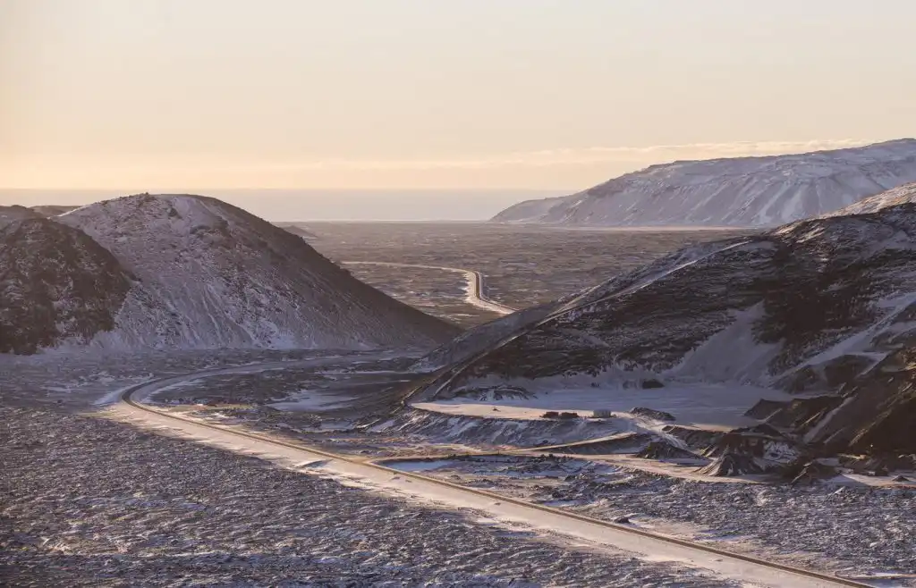 Þrjú umferðarslys á Suðurlandi - Einn alvarlega slasaður