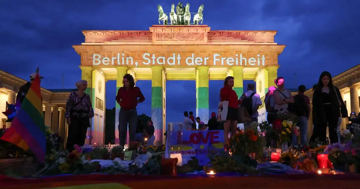 Þúsundir komu saman til að minnast fórnarlambanna í Berlín