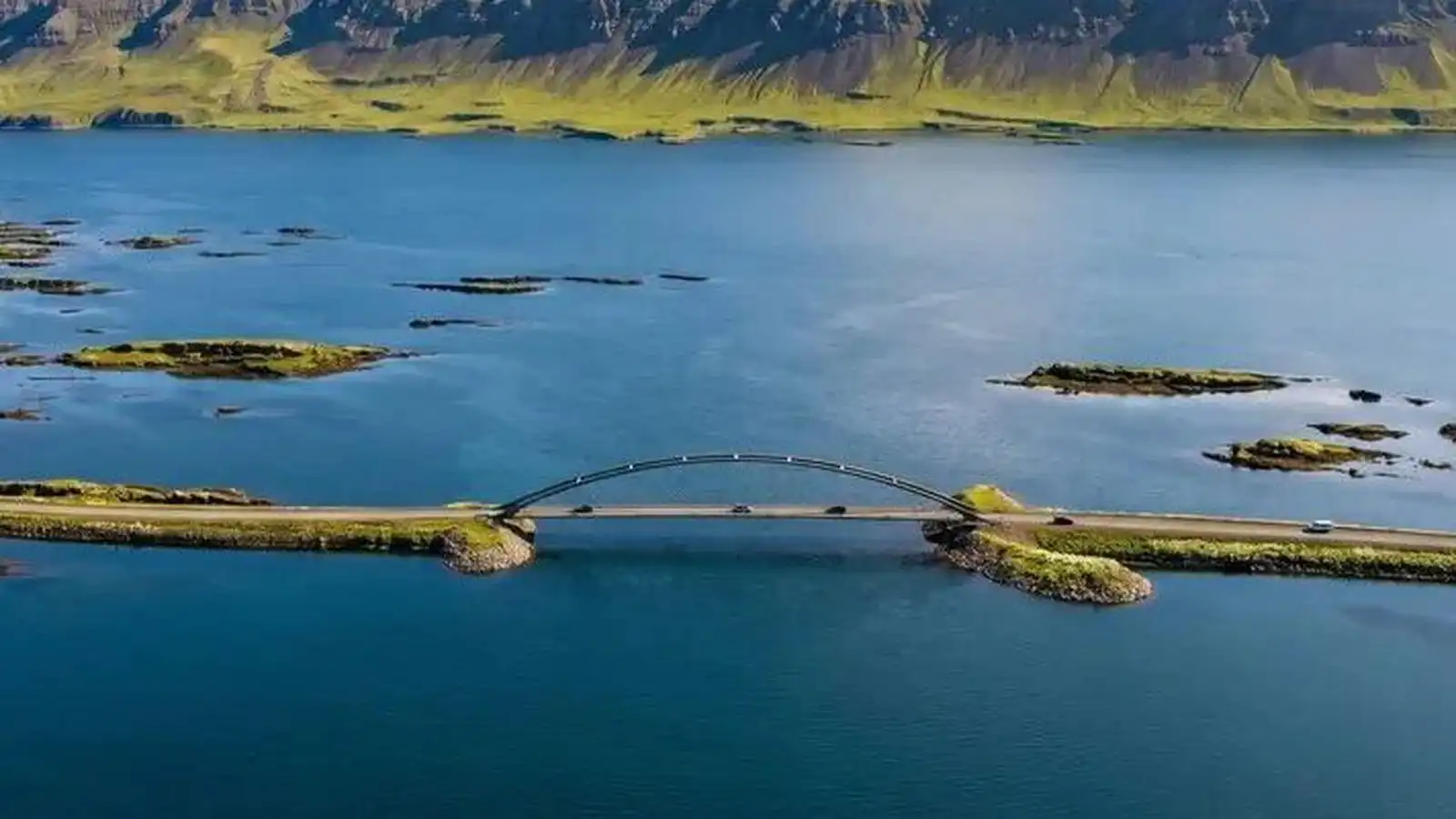 Til­boðum hafnað í glæsibrúna en efnt til samkeppnisviðræðna - Vísir