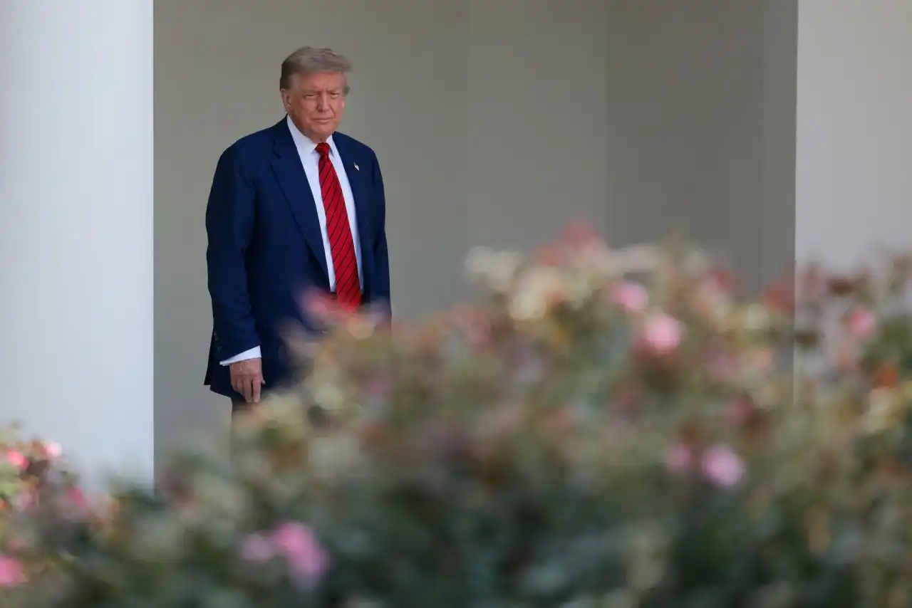 Trump aflýsir fyrirhugaðri árás á Íran