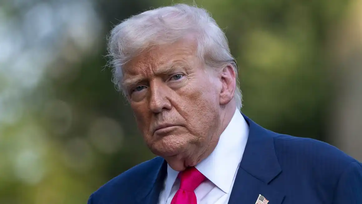 Trump bregst við Fauci sem neitar að svara spurningum