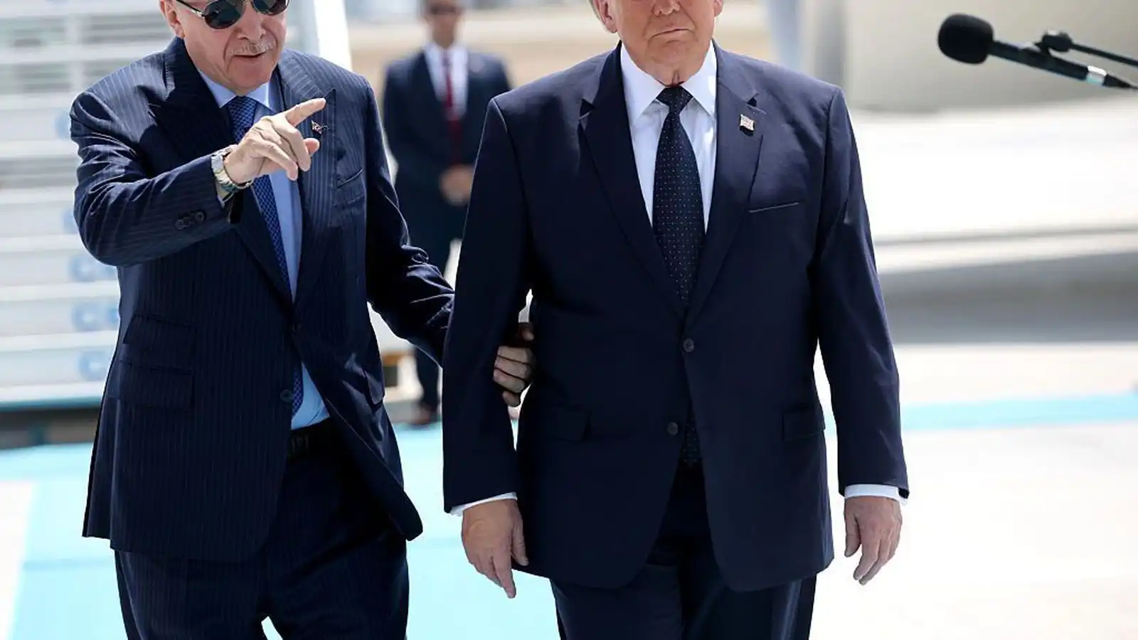 Trump fer ham­förum í Ankara: Búinn að fá nóg af Írönum, sparkar í Nató og vill hætta öllum við­skiptum við Spán - Vísir