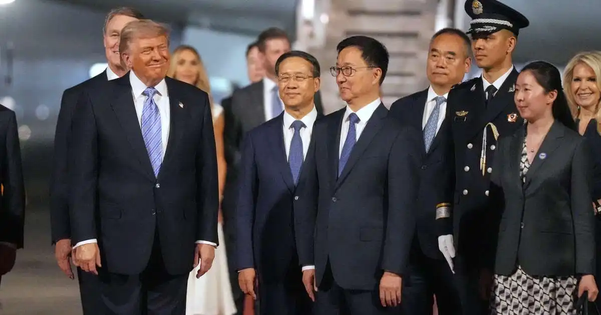 Trump kominn til Kína til fundar við Xi