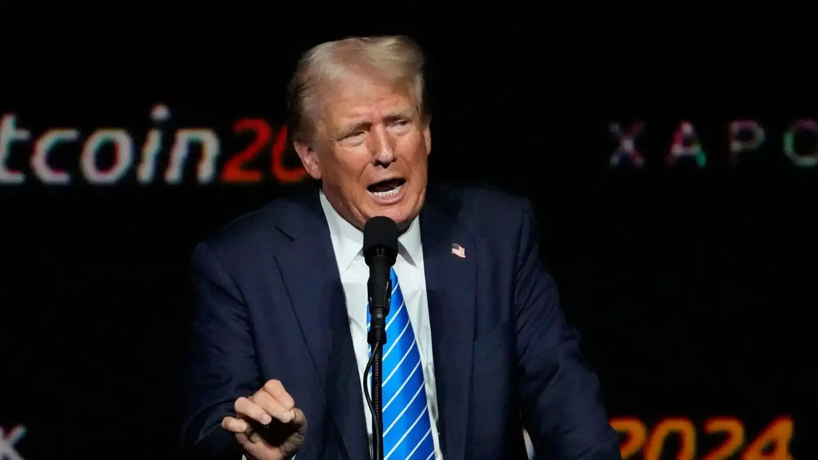 Trump segir að á­rásum á orkuinnviði verði hætt - Vísir