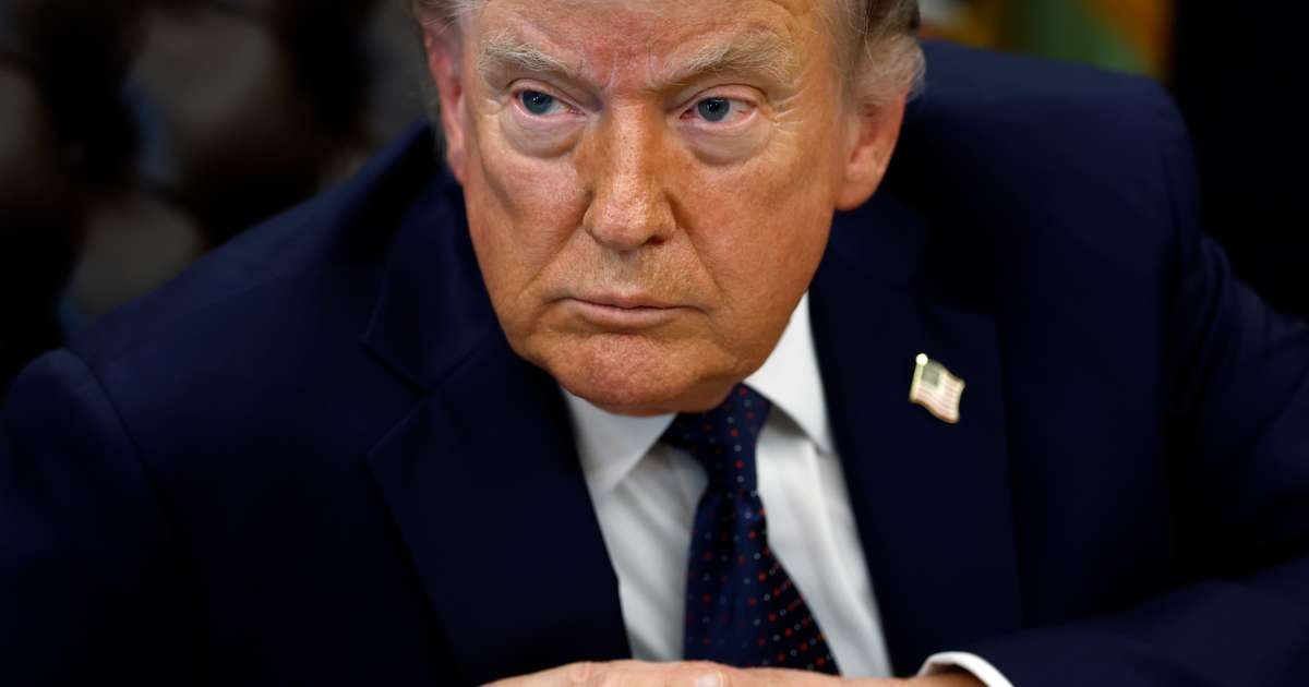 Trump segir jákvætt samtal hafið og boðar áætlun um fylgdarsiglingu um Hormússund