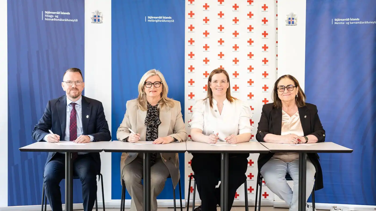 Tryggja rekstur Hjálparsímans til tveggja ára - Vísir