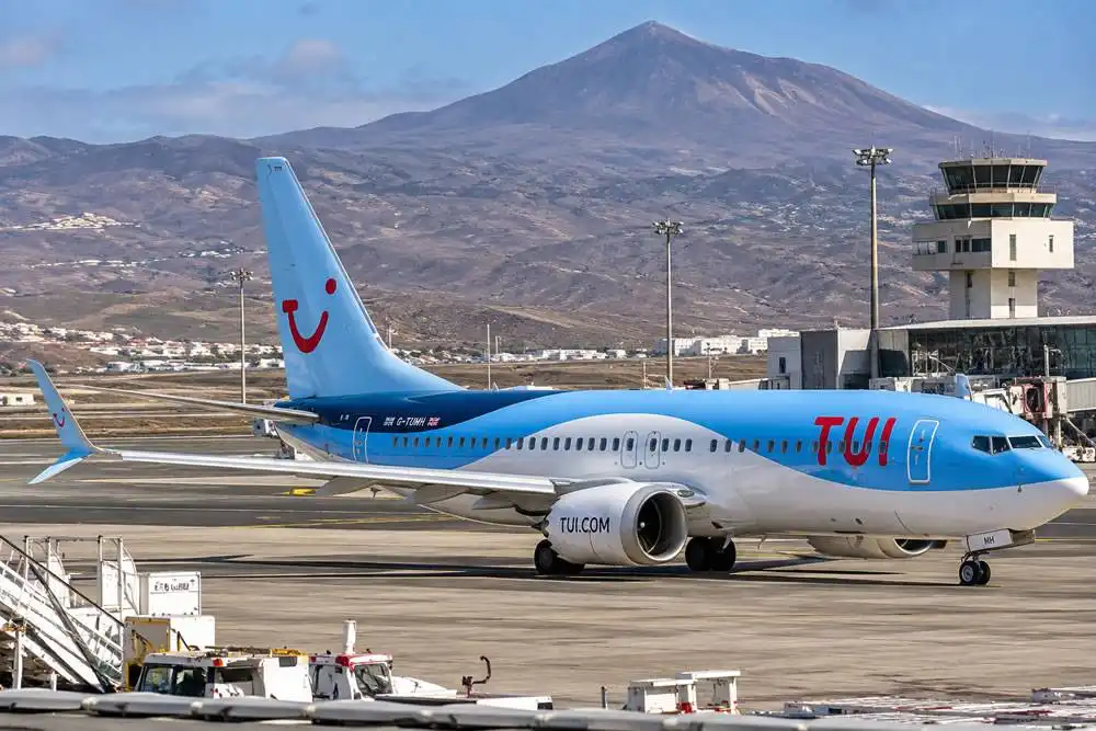 TUI increases flights to the Canary Islands for summer 2027