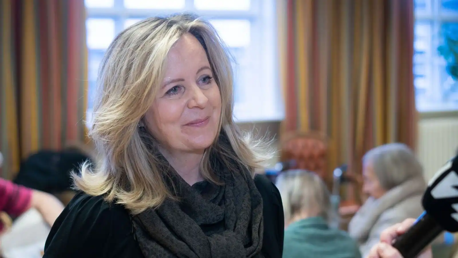 Tveggja til fjögurra ára börn ekki sprautuð heldur gefið í nefið - Vísir