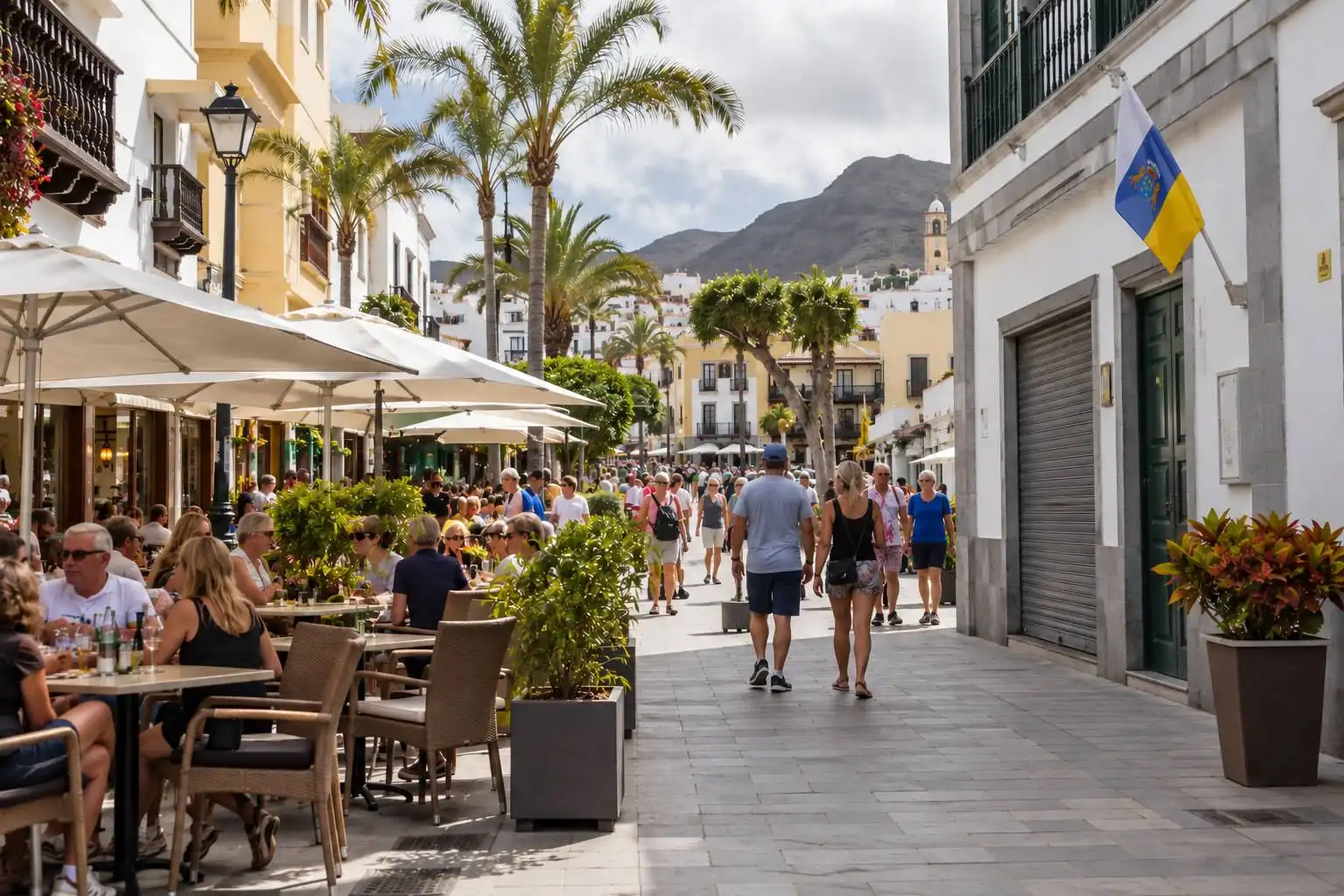 Two bank holiday weekends are coming up in the Canary Islands