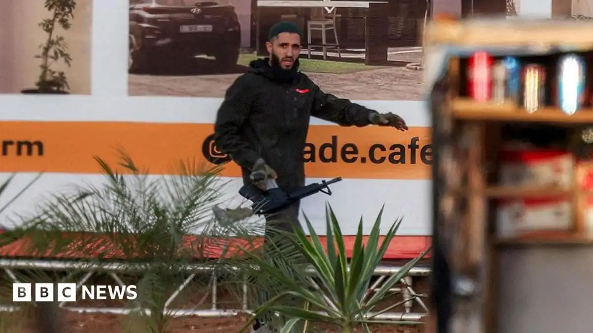 Two Israeli soldiers killed in attack by suspected Palestinian gunmen in West Bank