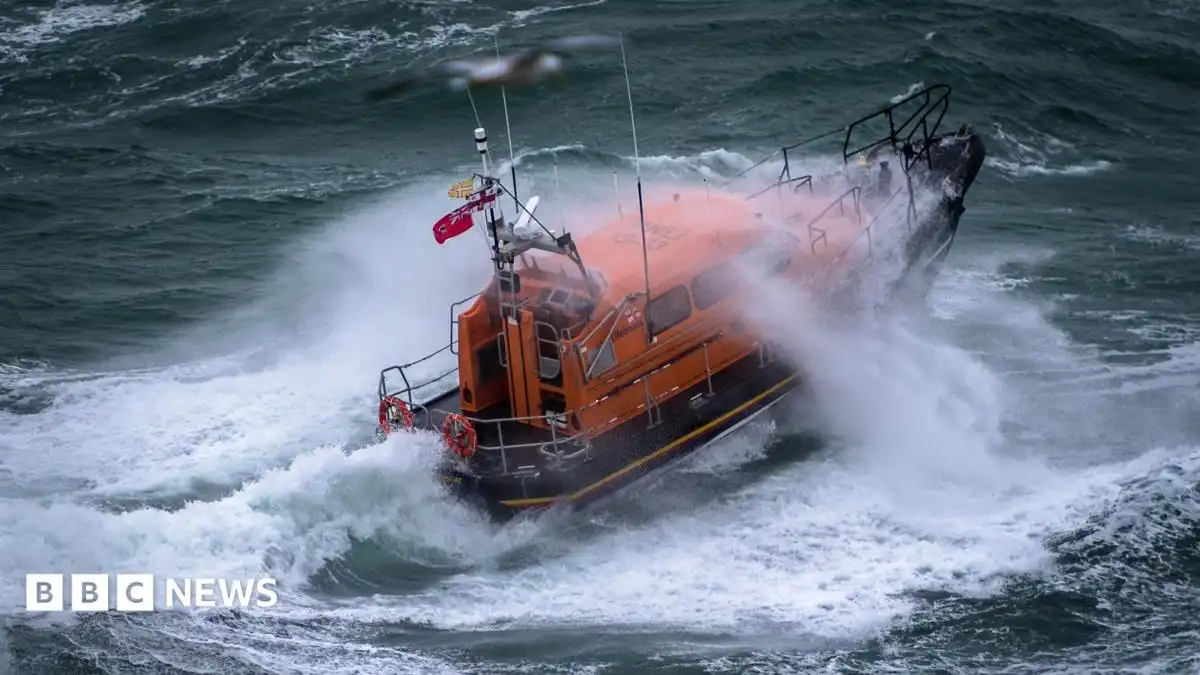 Two missing as French fishing boat sinks in English Channel