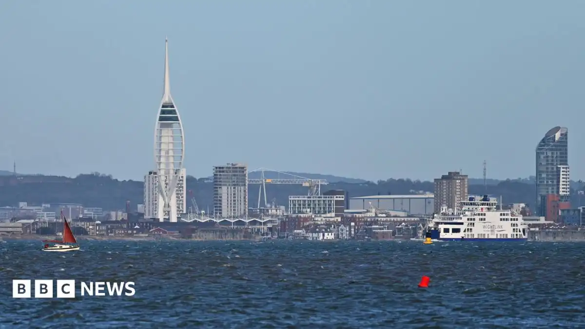 Two ports denied request to land 120 migrants in RNLI boats