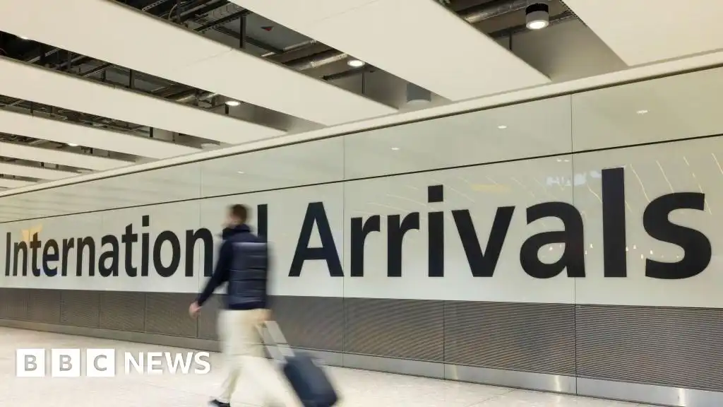 UK net migration drops to 171,000 - lowest since Covid pandemic