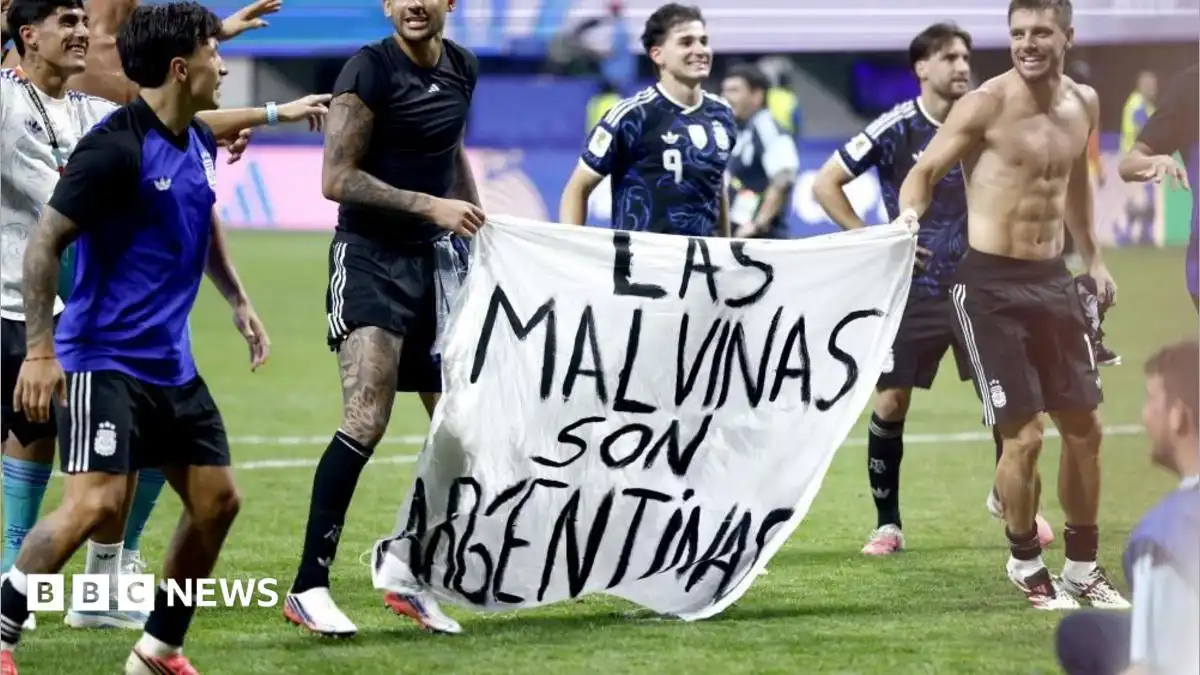 UK says Falkland Islands 'definitely ours' after Argentina banner