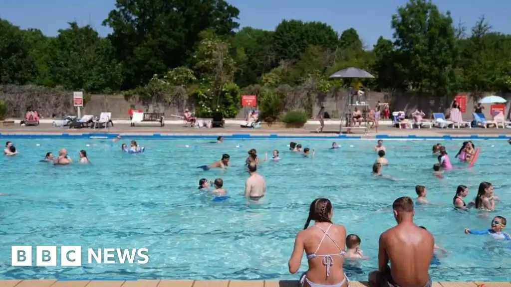 UK temperatures break May records for second day in a row