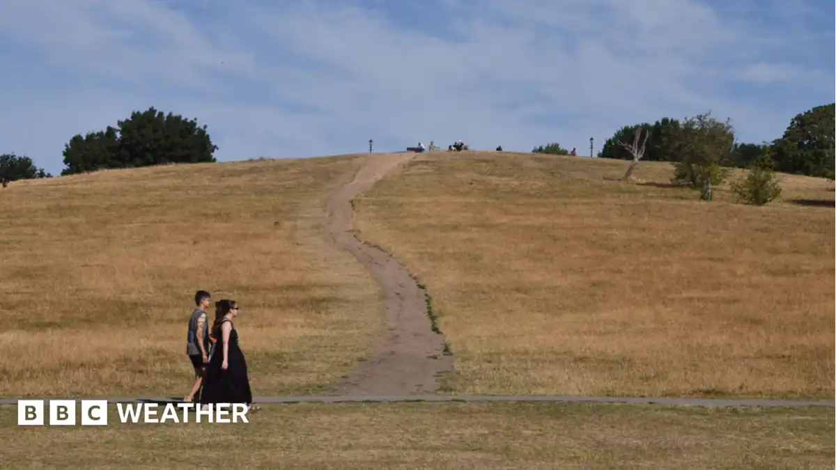 UK weather: Amber heat health alerts ahead of next heatwave