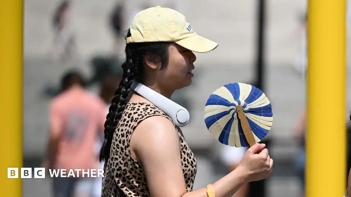 UK weather: Heatwave spreads further north and west as temperatures climb