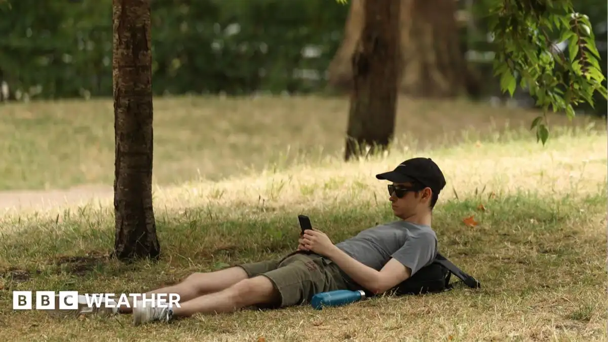 UK weather: More heatwaves possible in second half of summer