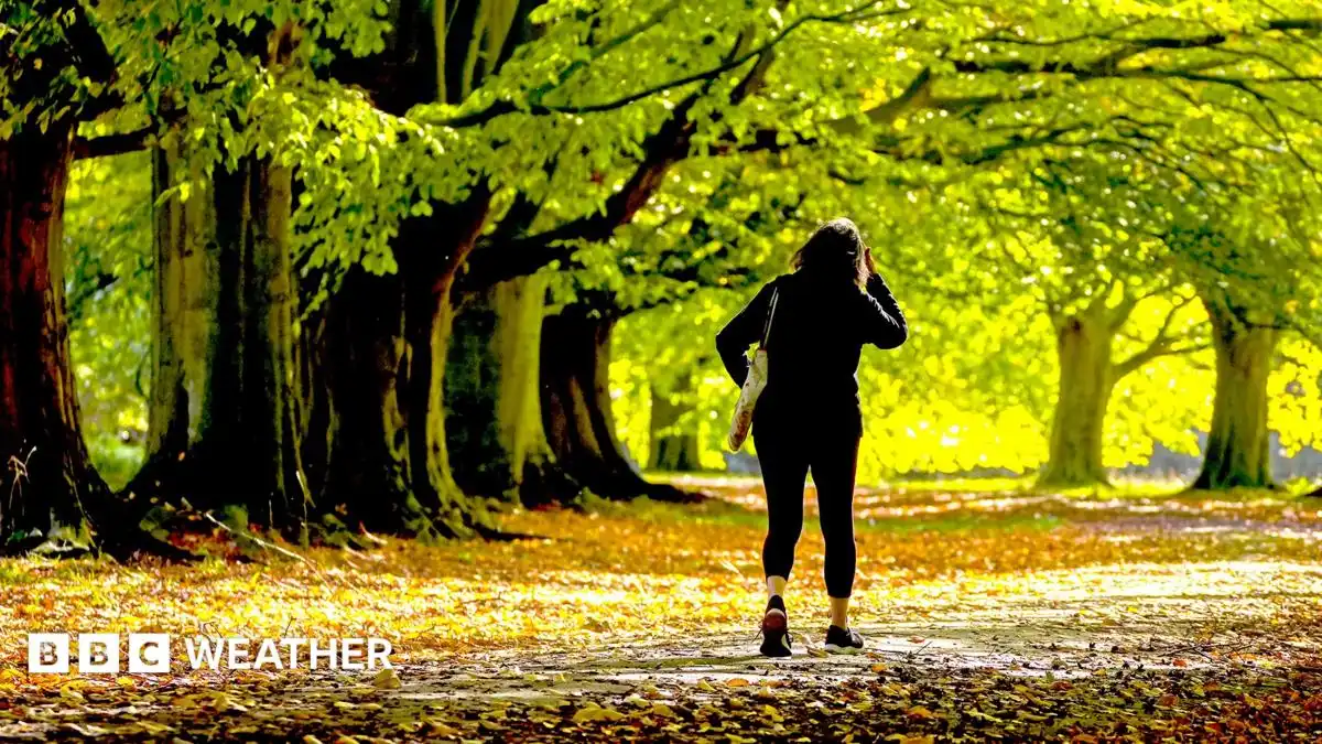 UK weather: Temperatures to rise to 23C before autumn chill sets in