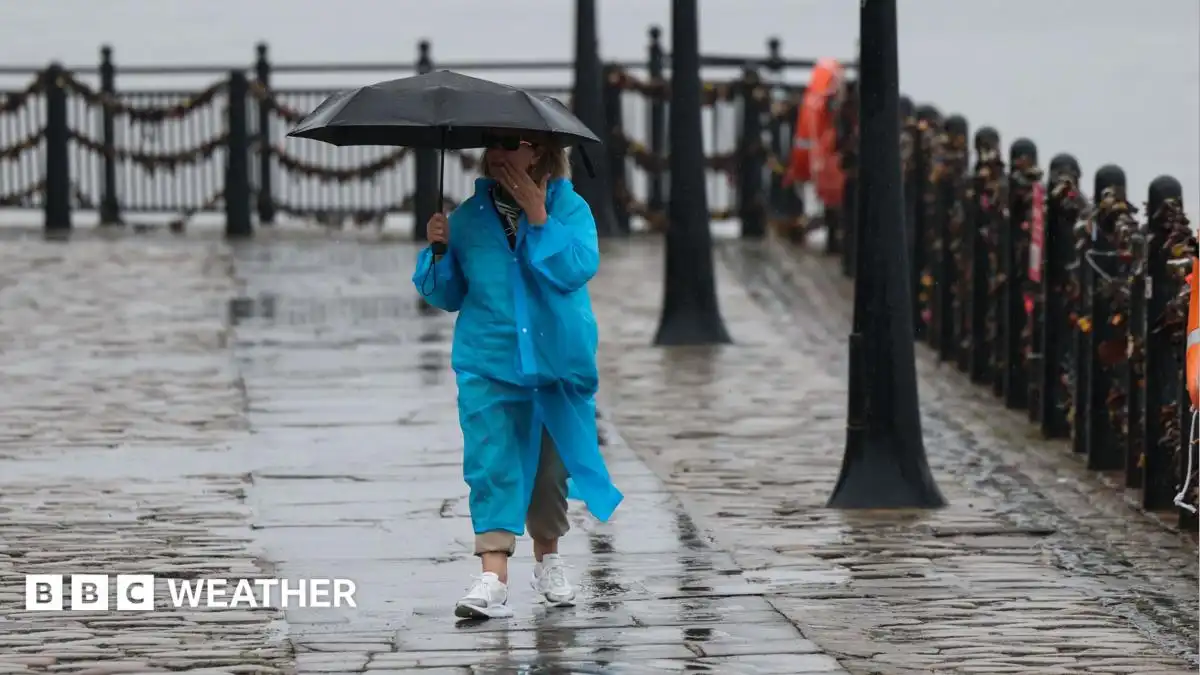 UK weather: thunderstorms and rain forecast for bank holiday weekend