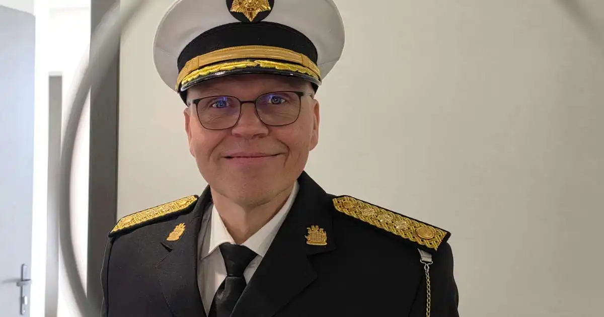 Um 100 lögreglumenn skunda á Þingvöll
