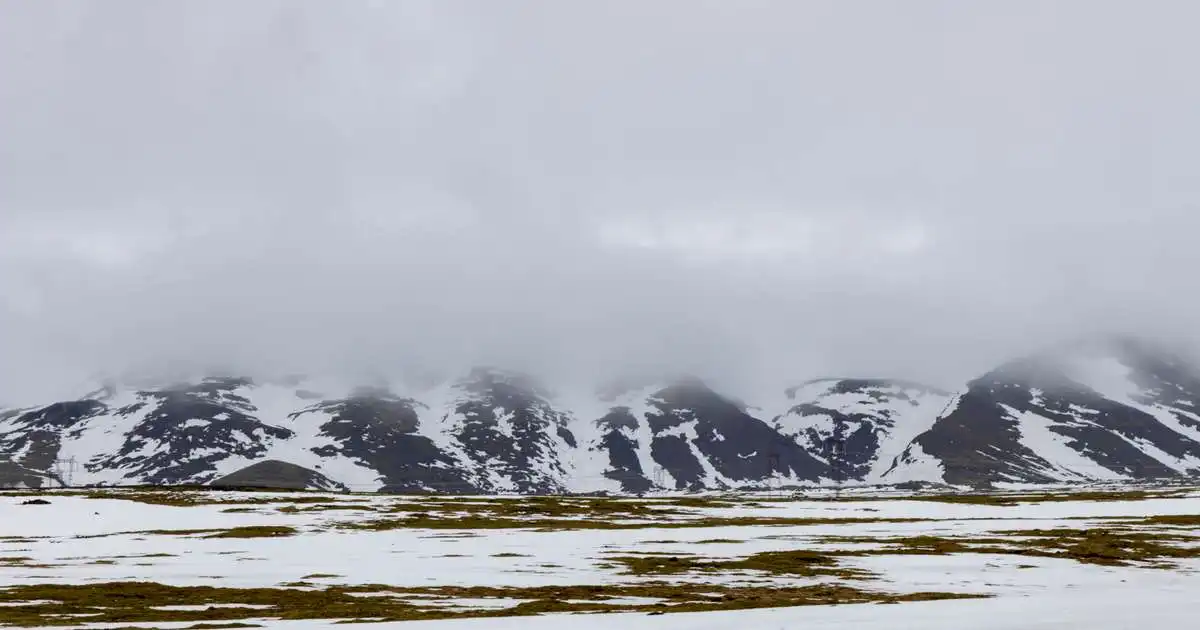 Um 120 skjálftar í hrinu við Hellisheiði
