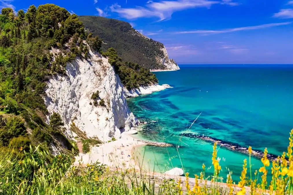 Umbria and Le Marche: The Green Heart and the Quiet Coast of Italy