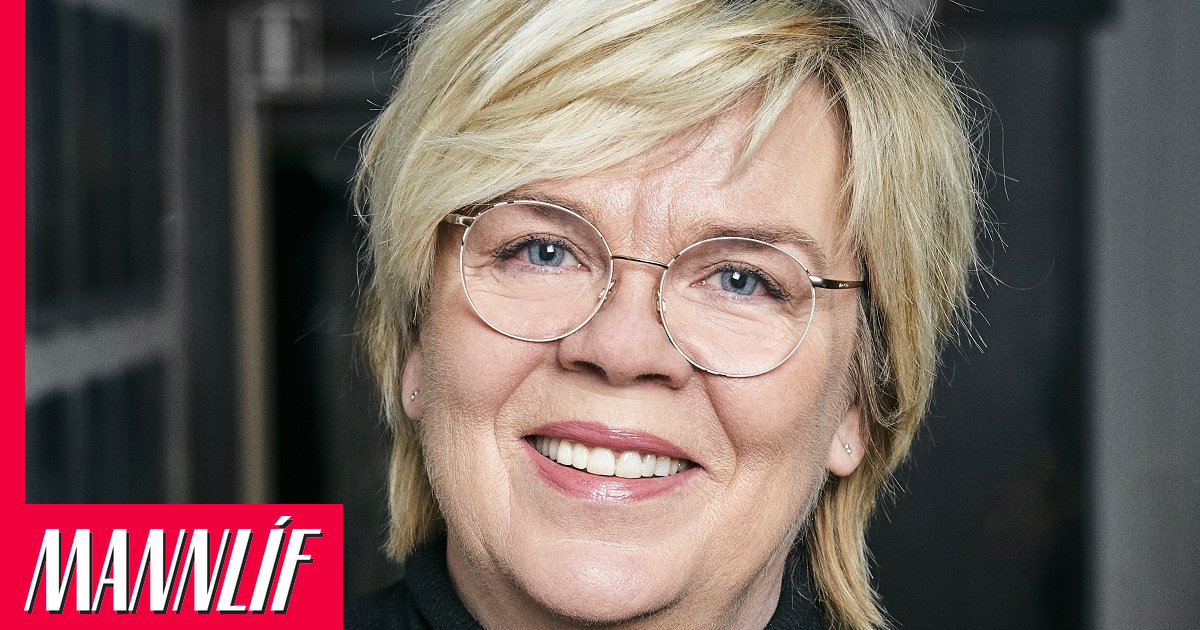 Umdeildur framkvæmdastjóri segir upp