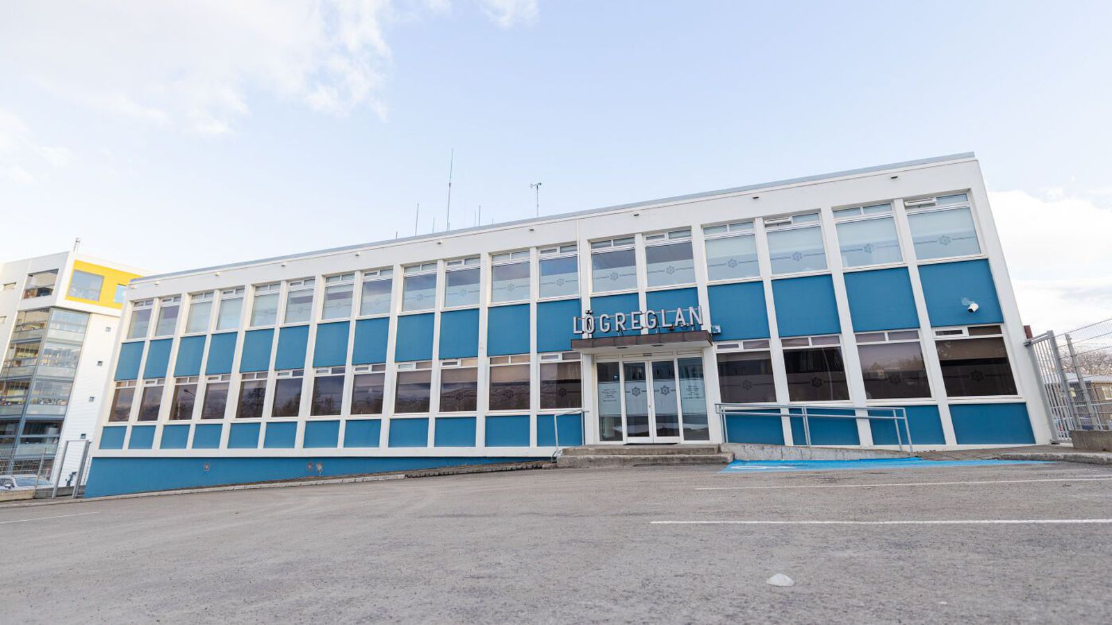 Um­fangs­mikil lögregluaðgerð vegna líkams­á­rásar - Vísir