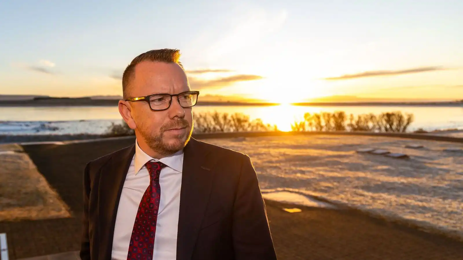 Um­ræðan verið erfið fyrir eigin­konuna - Vísir