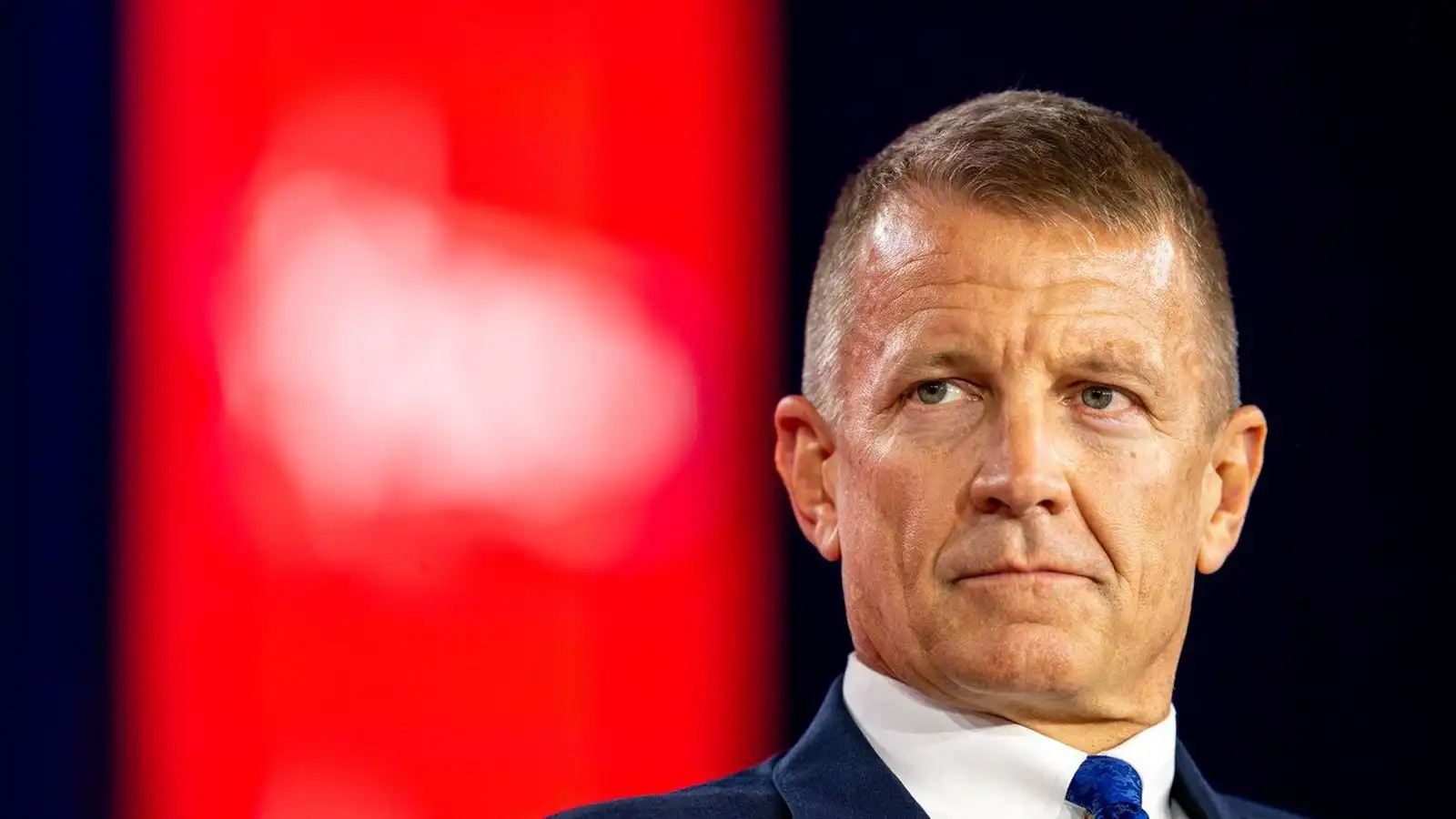 Um­sátur opin­berar skuggastríð mála­liða - Vísir