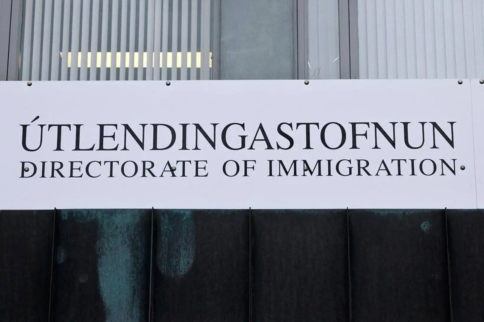 Umsóknum um vernd fækkar - MBL.IS