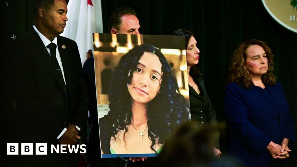 US singer D4vd bought chainsaw after allegedly killing teen - prosecutors