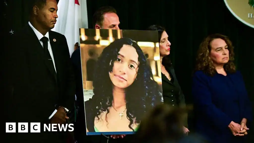 US singer D4vd bought tools online to dispose of girl's body, prosecutors say