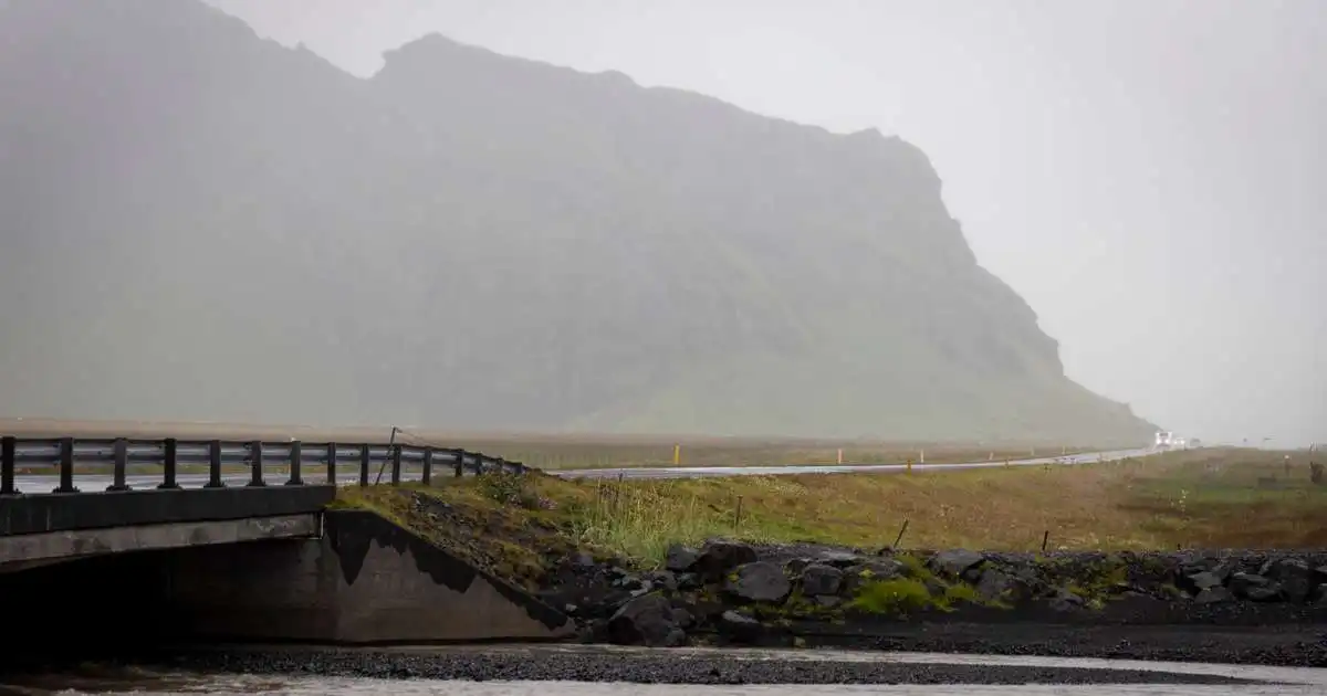 Vætusamt víðast hvar