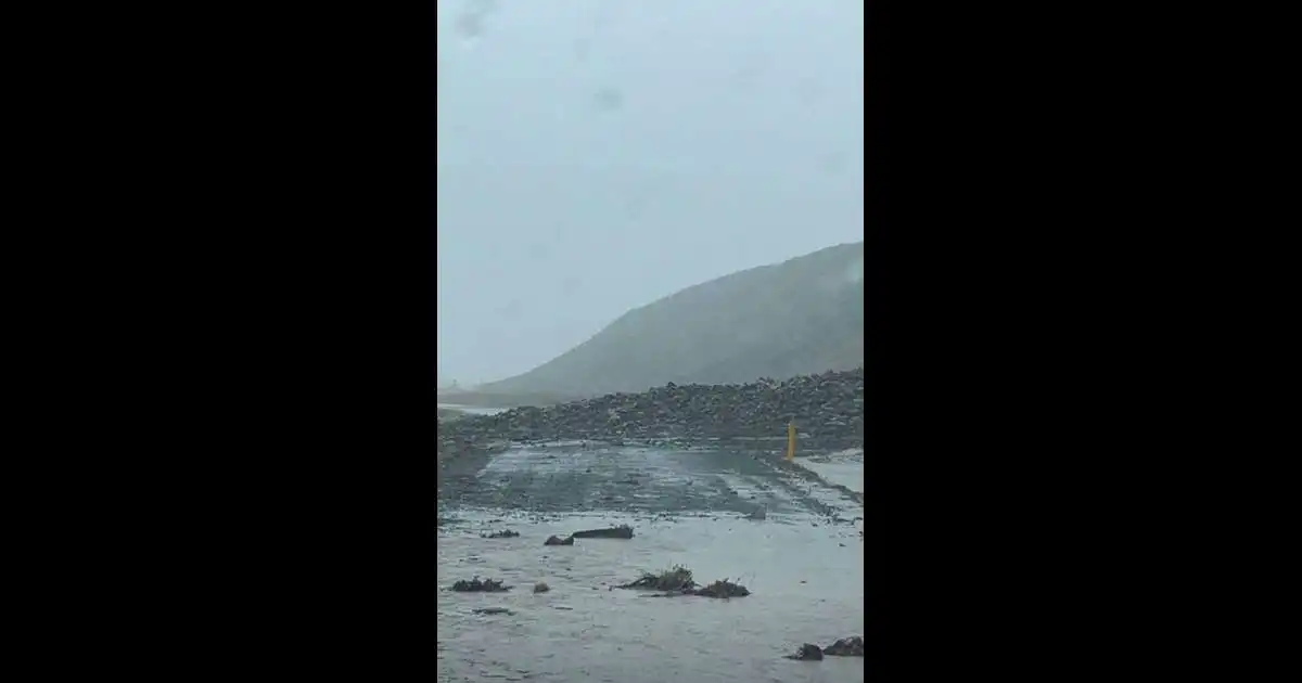 Vegurinn í Árneshrepp lokaður vegna skriðu