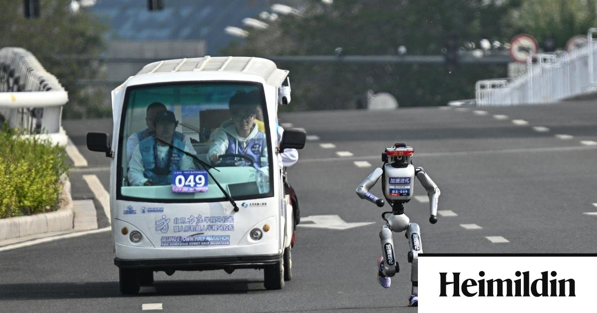 Vélmenni slær heimsmetið í hálfmaraþoni