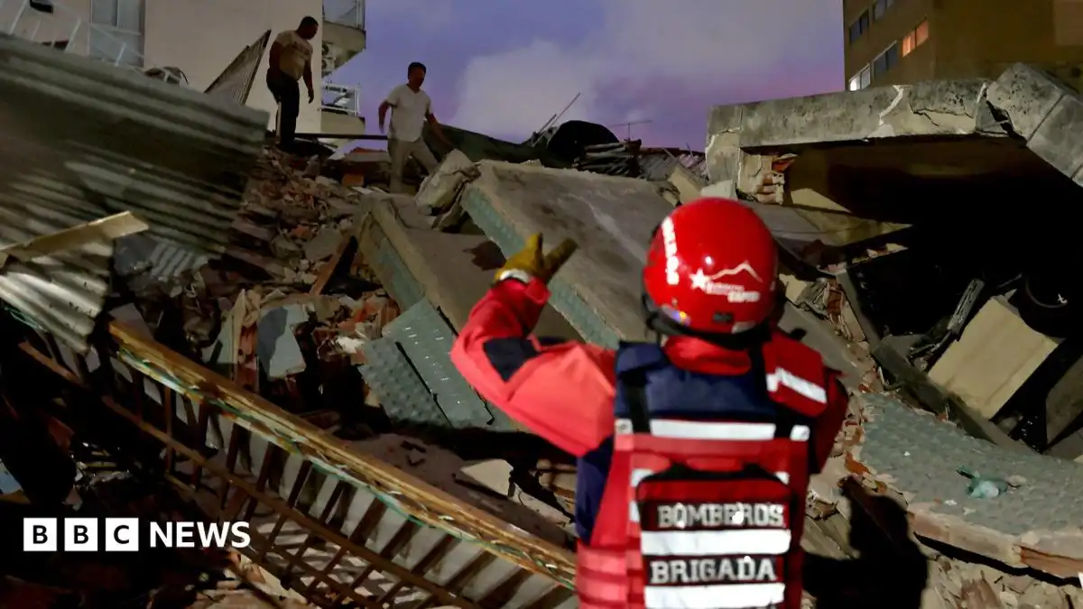Venezuela earthquakes: Death toll rises as rescuers search for survivors