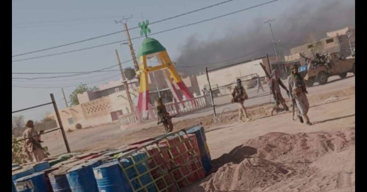 Vígahópar og aðskilnaðarsinnar í Malí ná mikilvægum bæ á sitt vald