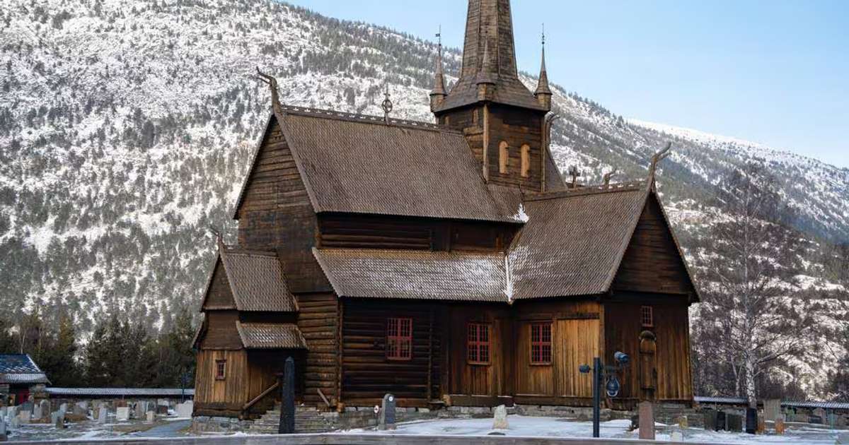 Vilja banna drónaflug við stafkirkjur