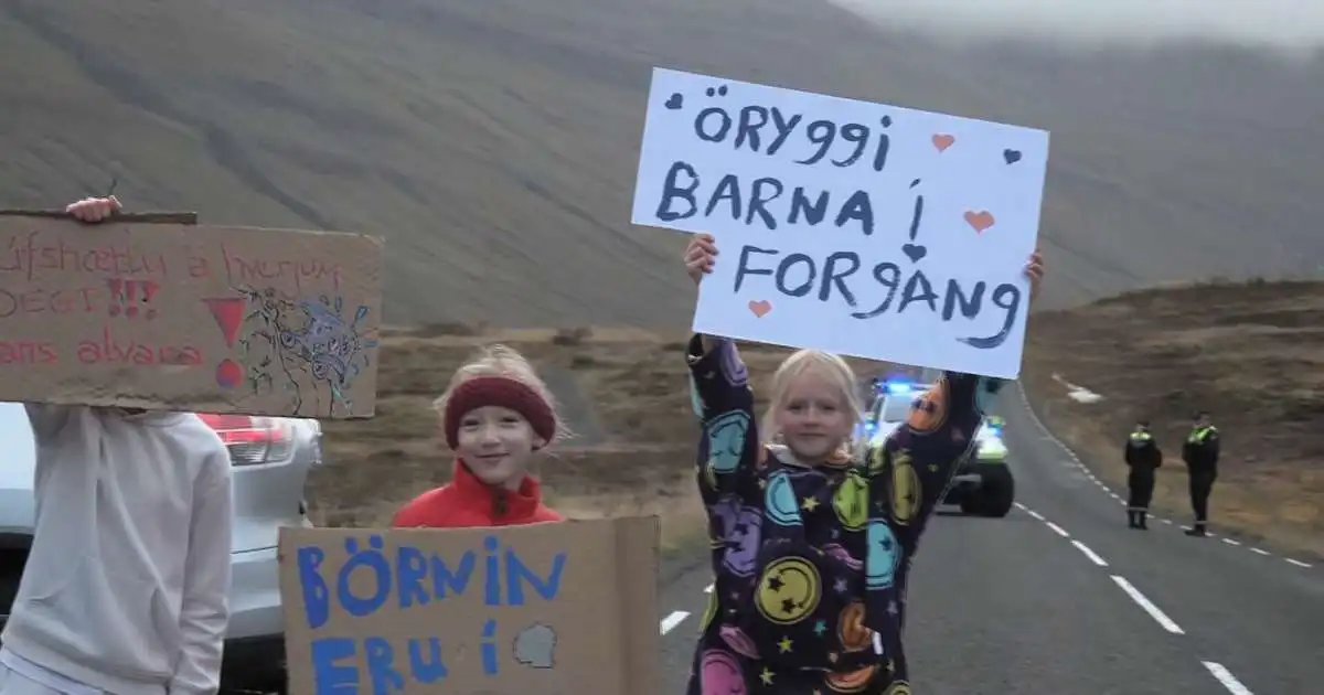 „Viljum ekki leggja börnin okkar að veði til að komast í skólann“