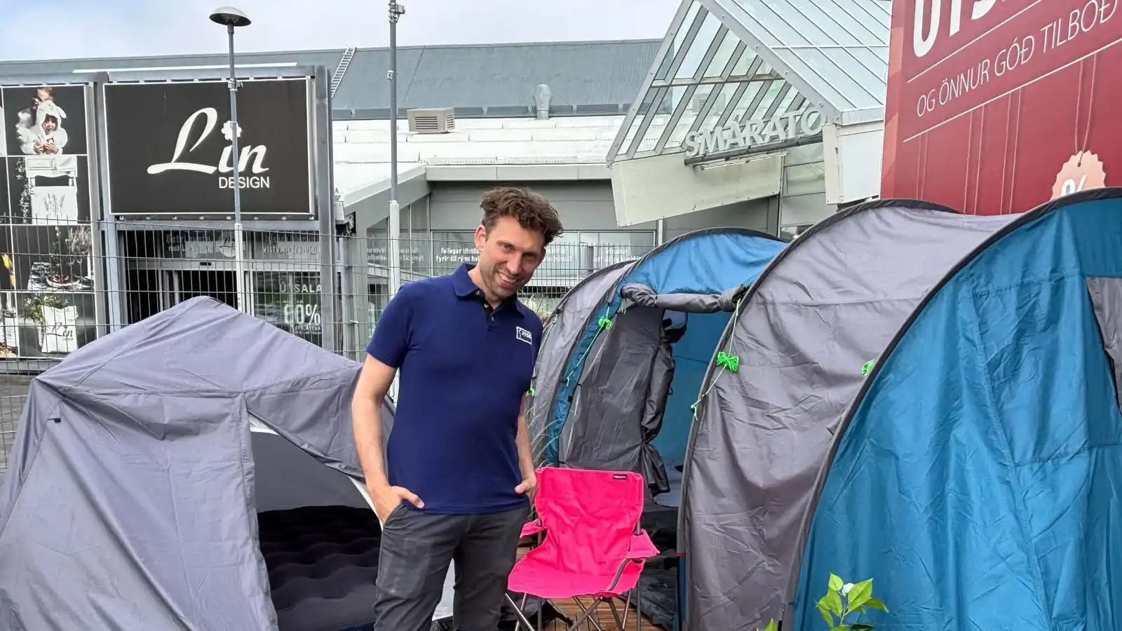 Vissir þú að JYSK selur bleikan útilegustól? - Vísir