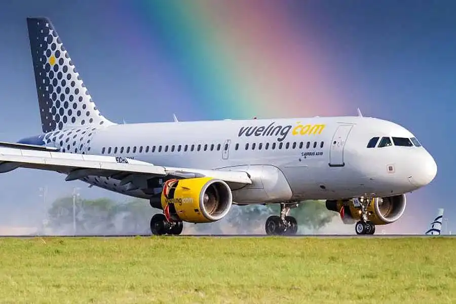 Vueling launches Canary Islands flight sale with fares from just €14
