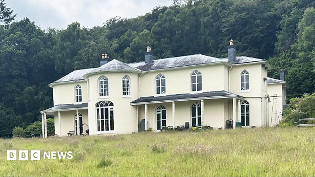 We share a 15-acre mansion in Powys for cost of a two-bed house